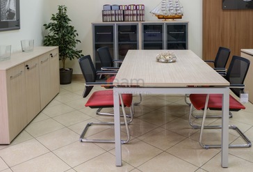 Стол для переговоров Reventon